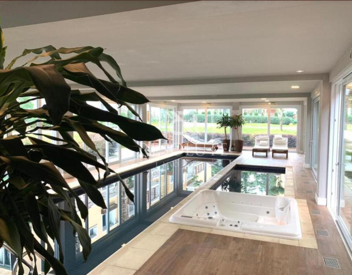 Apto Moderno Com Lareira, Piscina Aquecida E Infra Completo Em Грамаду Экстерьер фото